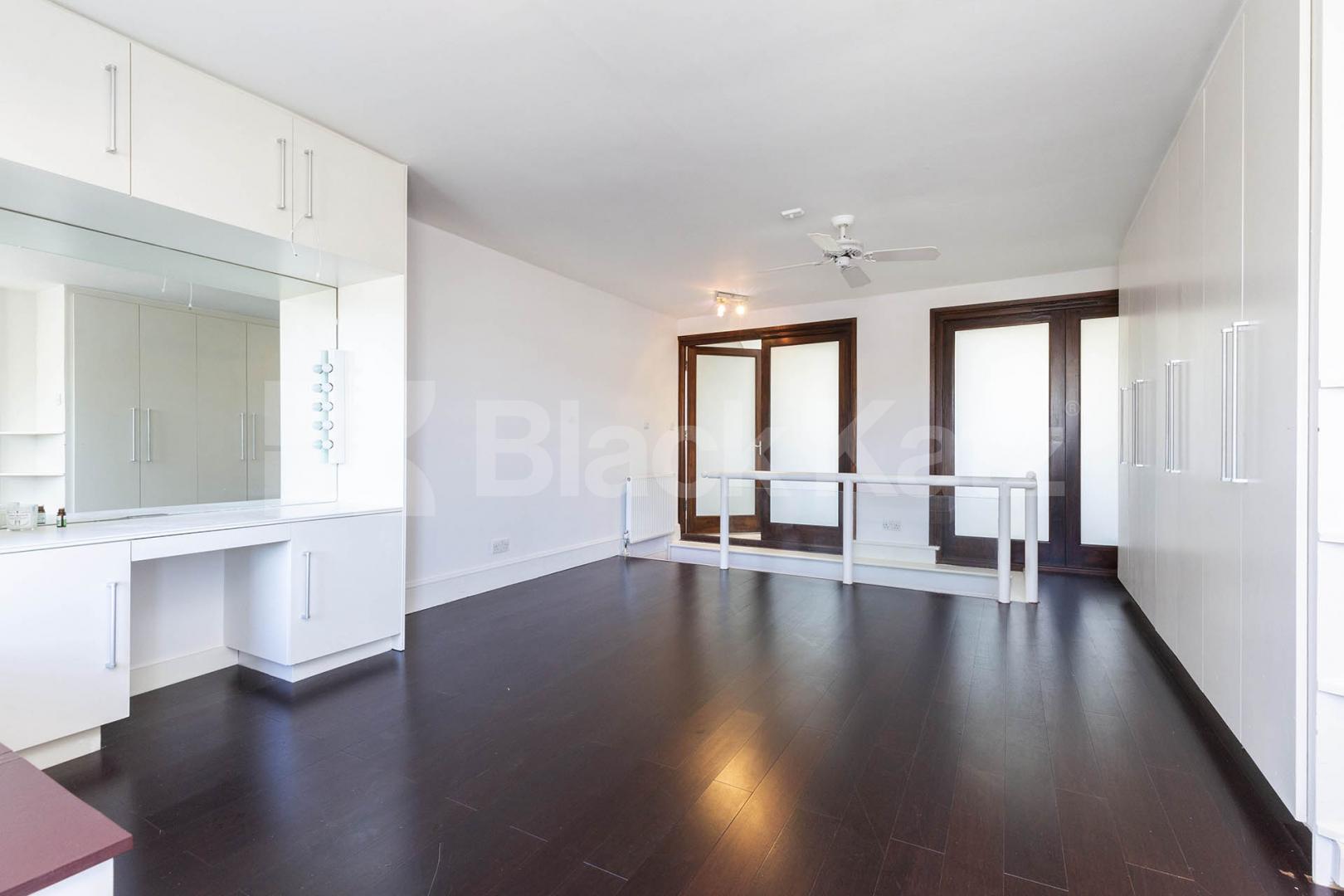 Located within the catchment area of sought after schools in Highgate North Hill, Highgate 